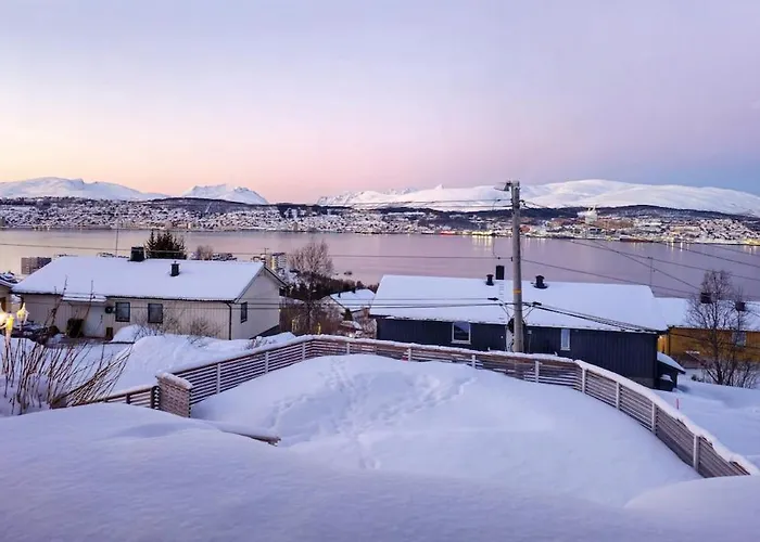 Uranus - View Over Tromsoya Апартаменты